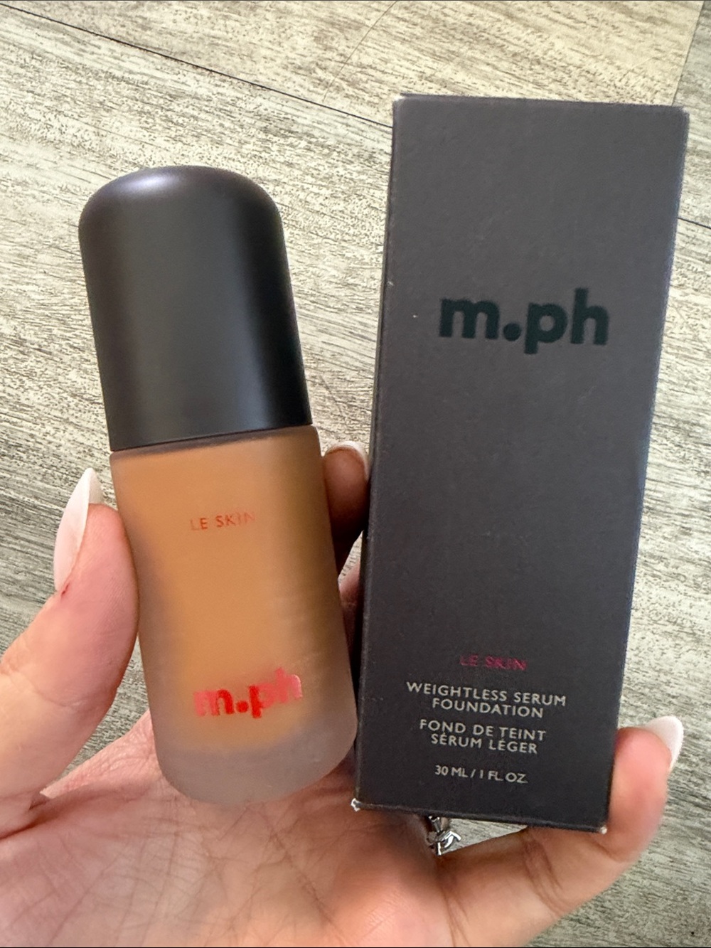 M.ph Le Skin Weightless Serum Foundation — tan 240g